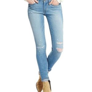Levi’s 711 Skinny Jeans